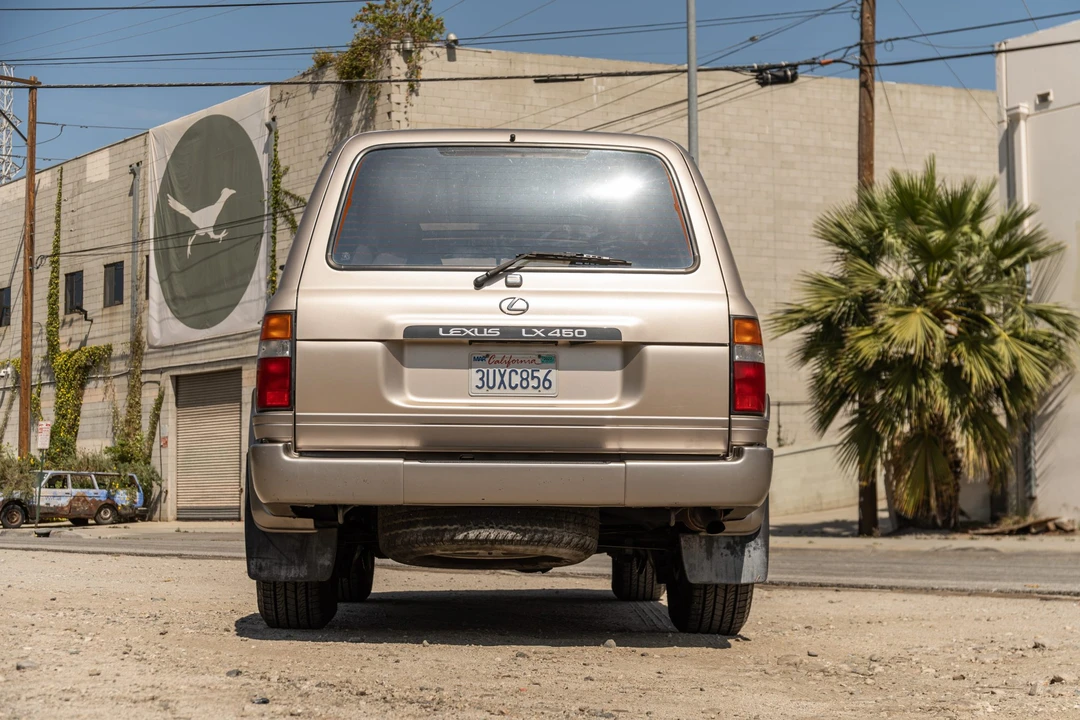 1997 Lexus LX 1st Gen - Image 12 of 31