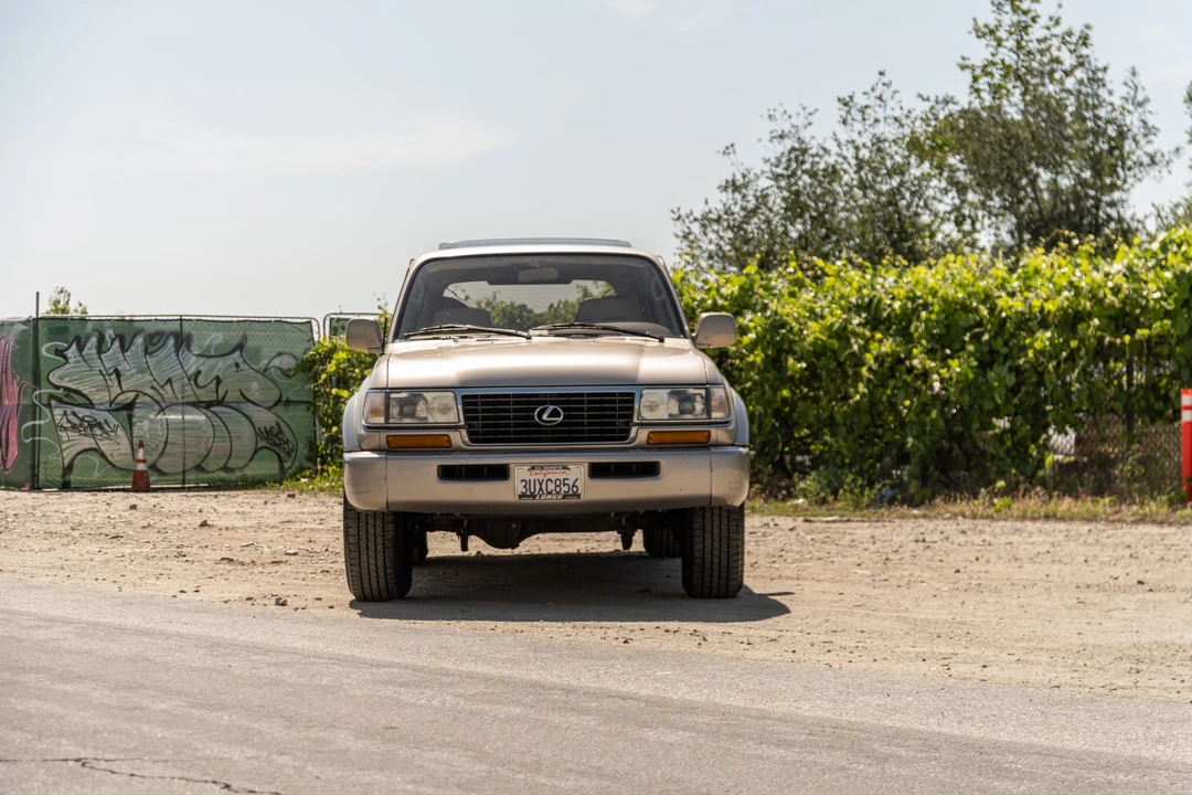 1997 Lexus LX 1st Gen - Image 30 of 31