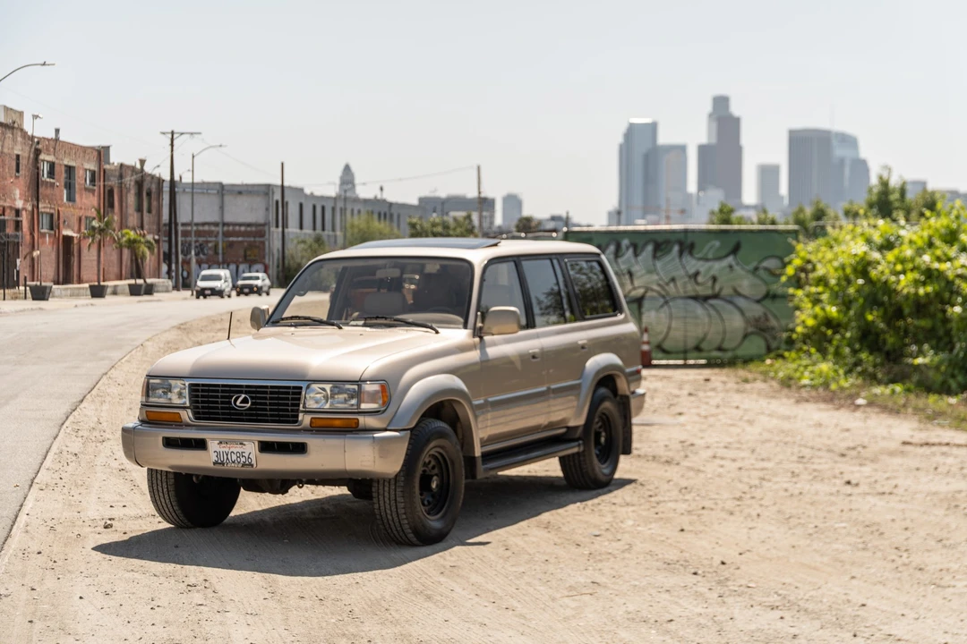1997 Lexus LX 1st Gen - Image 2 of 31