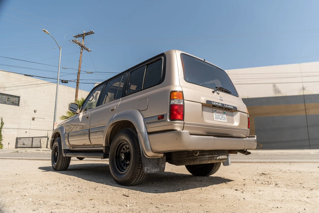 1997 Lexus LX 1st Gen - Image 11 of 31