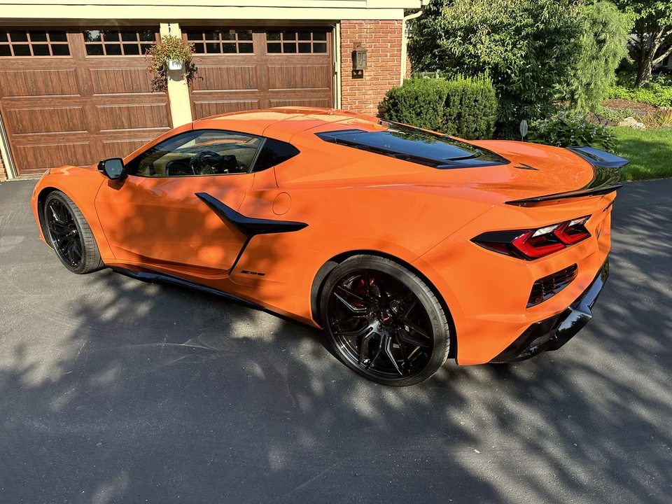 2023 Chevrolet Corvette C8 Z06 - Image 4 of 26