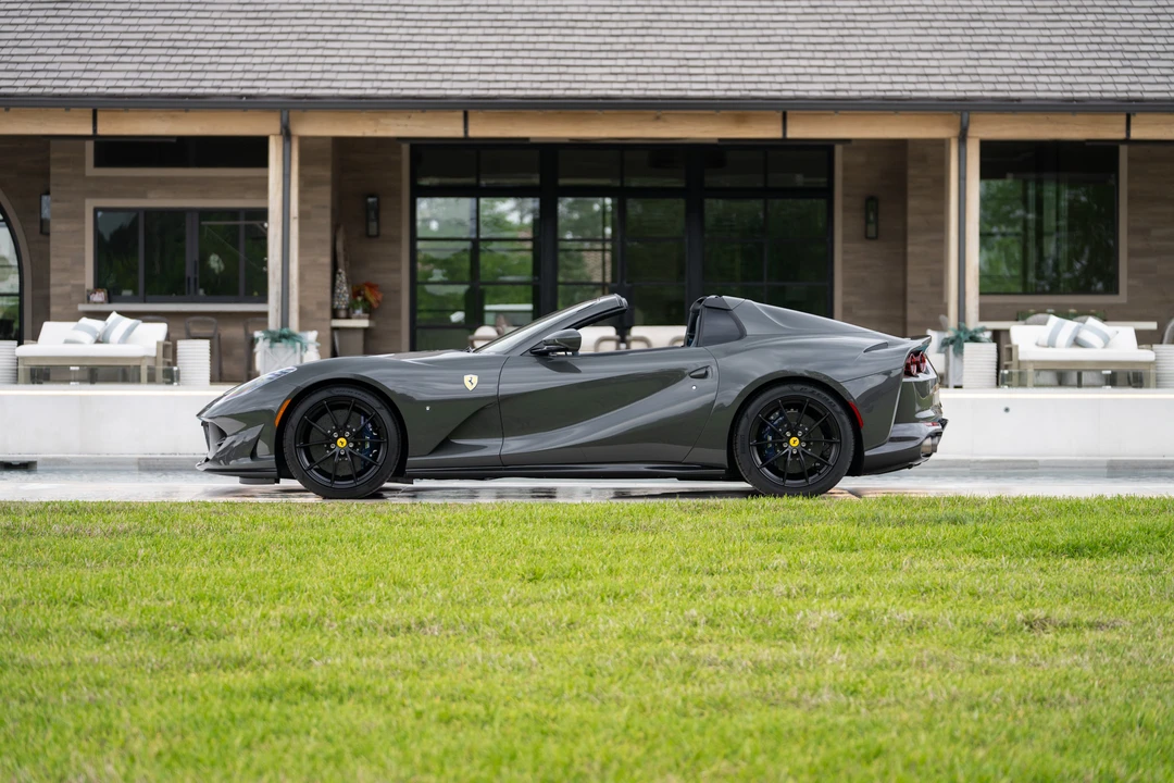 2022 Ferrari 812 GTS - Image 15 of 31