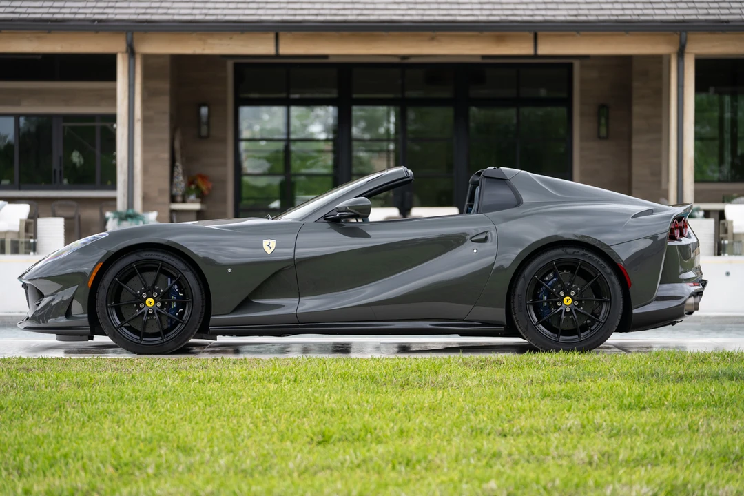 2022 Ferrari 812 GTS - Image 19 of 31