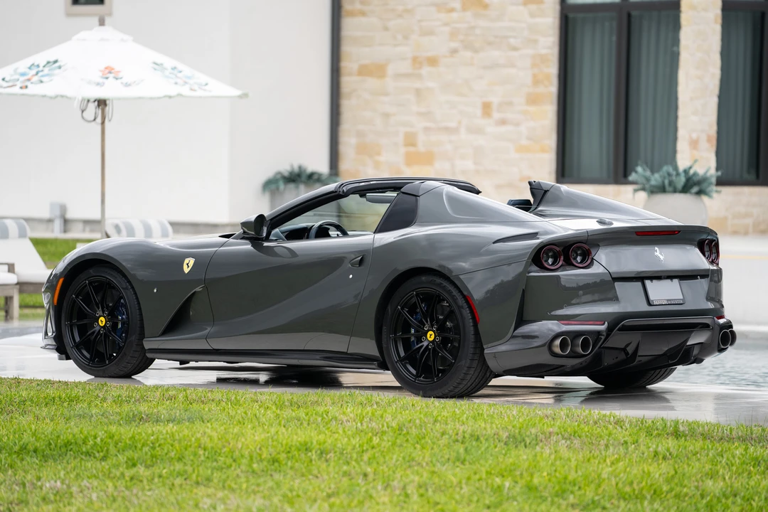 2022 Ferrari 812 GTS - Image 24 of 31