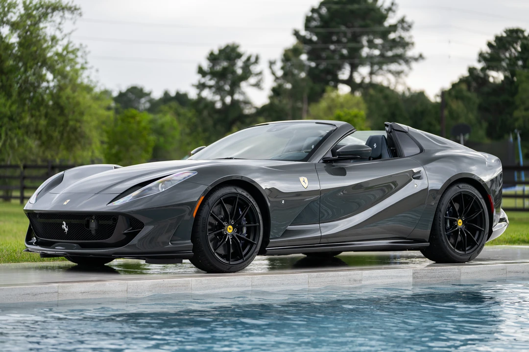 2022 Ferrari 812 GTS - Image 13 of 31