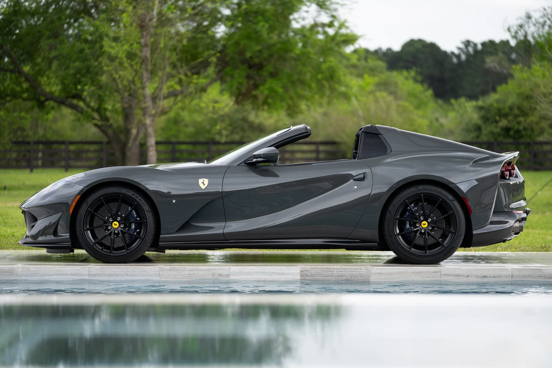 2022 Ferrari 812 GTS - Image 18 of 31