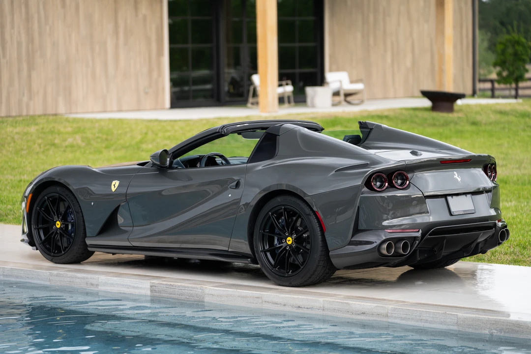 2022 Ferrari 812 GTS - Image 25 of 31
