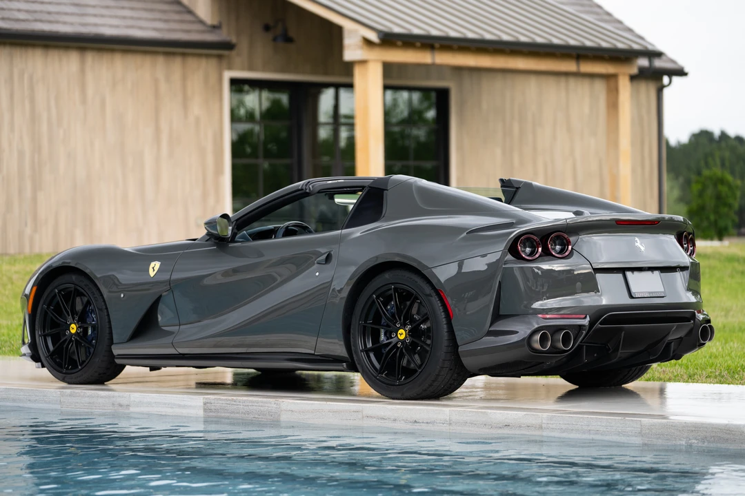 2022 Ferrari 812 GTS - Image 26 of 31