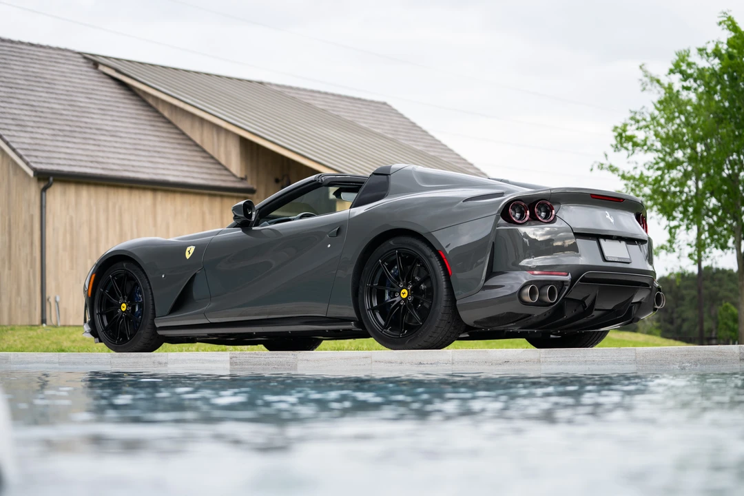 2022 Ferrari 812 GTS - Image 27 of 31