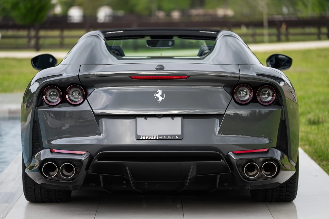 2022 Ferrari 812 GTS - Image 29 of 31