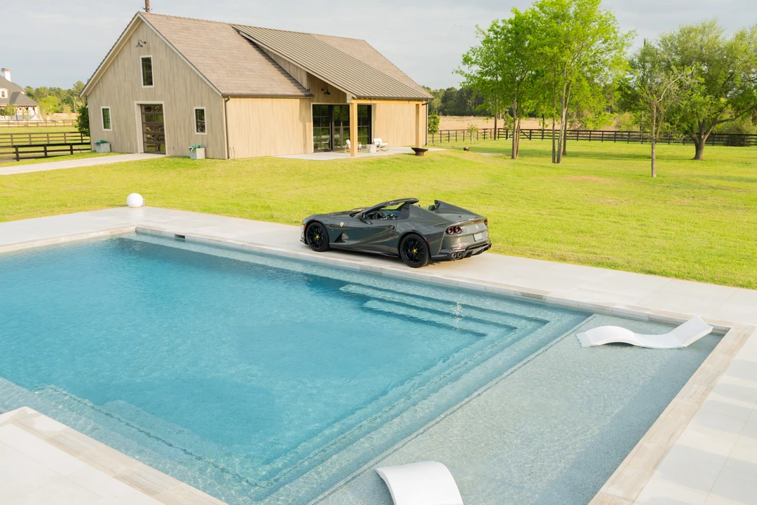 2022 Ferrari 812 GTS - Image 22 of 31