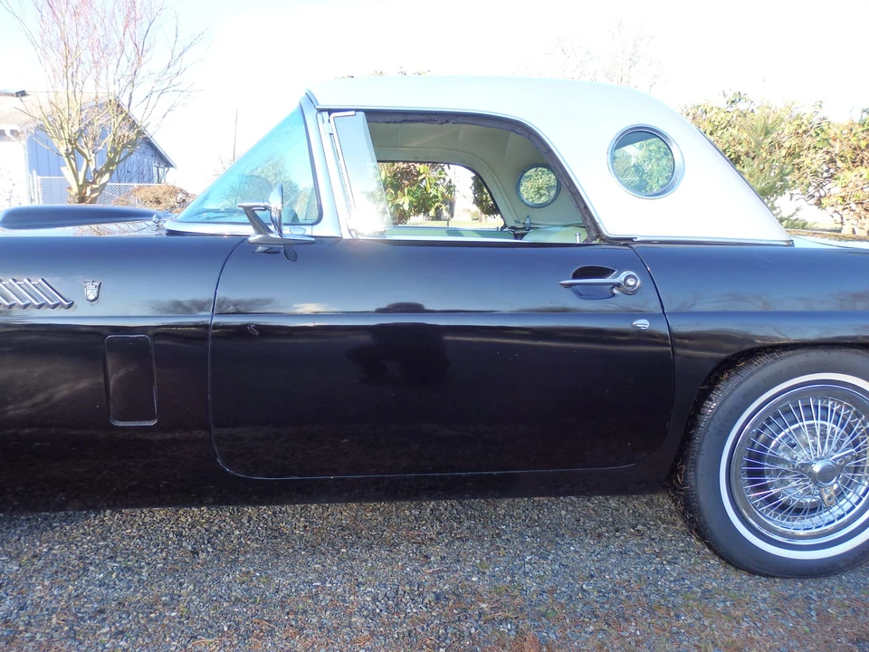 1956 Ford Thunderbird 1st Gen - Image 26 of 31