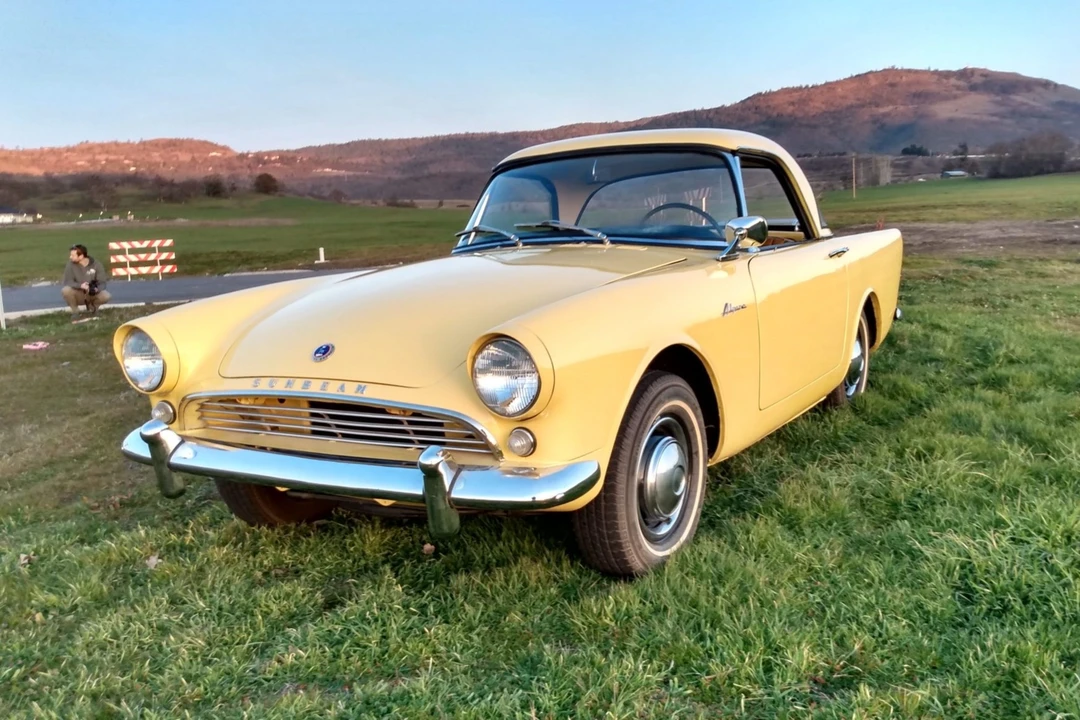 1963 Sunbeam Alpine - Image 2 of 31