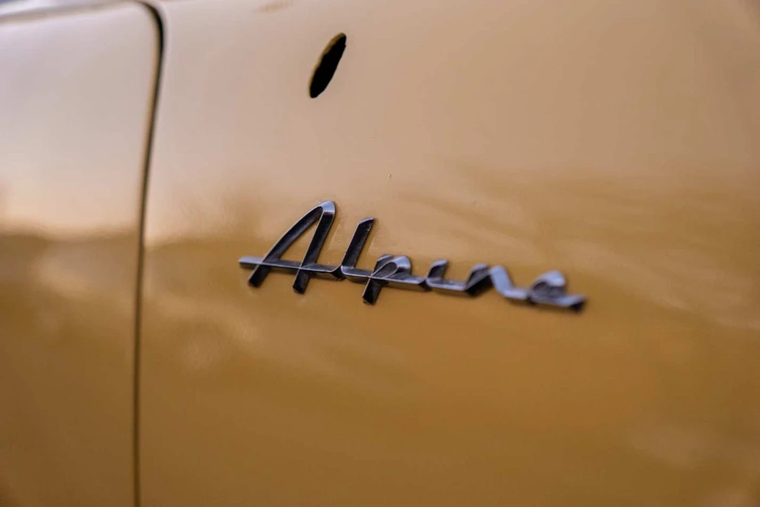 1963 Sunbeam Alpine - Image 16 of 31