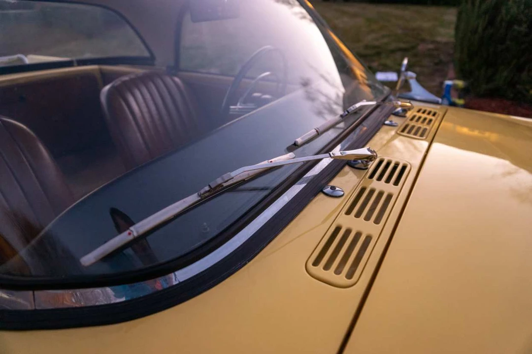 1963 Sunbeam Alpine - Image 18 of 31
