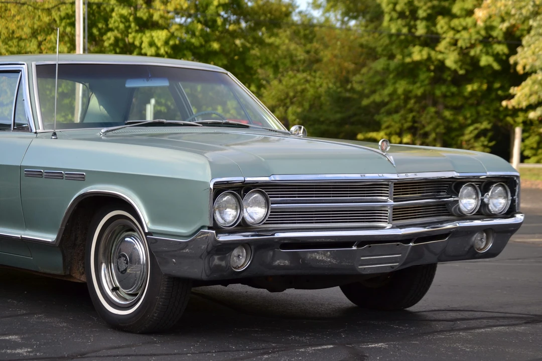 1965 Buick LeSabre - Image 26 of 31
