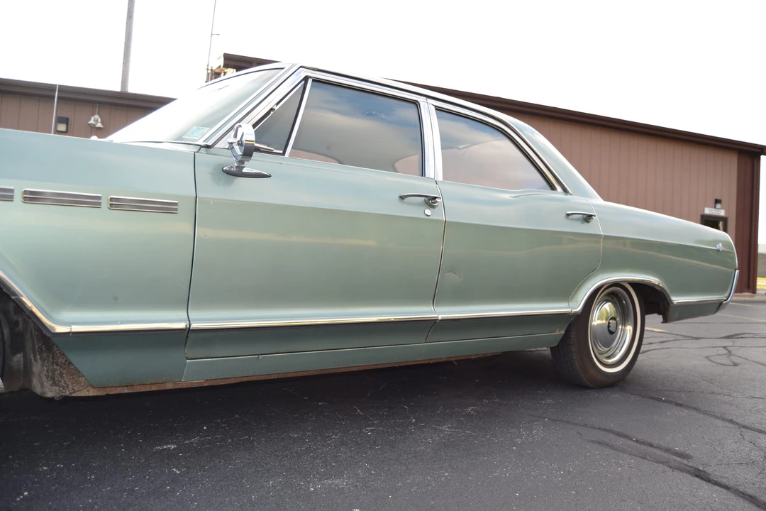 1965 Buick LeSabre - Image 22 of 31