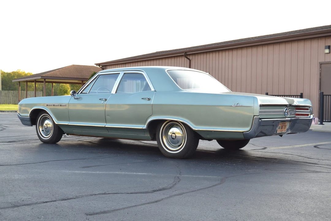1965 Buick LeSabre - Image 19 of 31