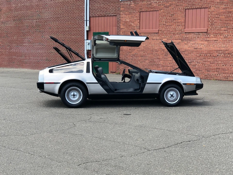 1982 DeLorean DMC-12 - Image 12 of 31