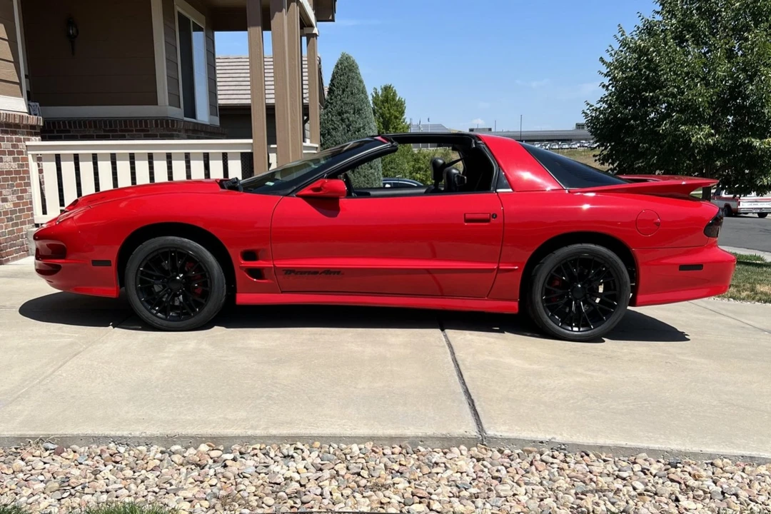 2002 Pontiac Firebird Trans Am 4th Gen - Image 2 of 31