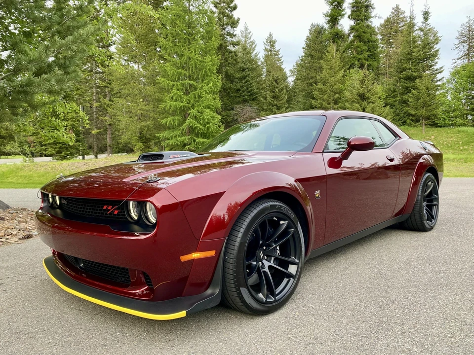 2022 Dodge Challenger SRT8 & 392 3rd Gen - Image 2 of 31