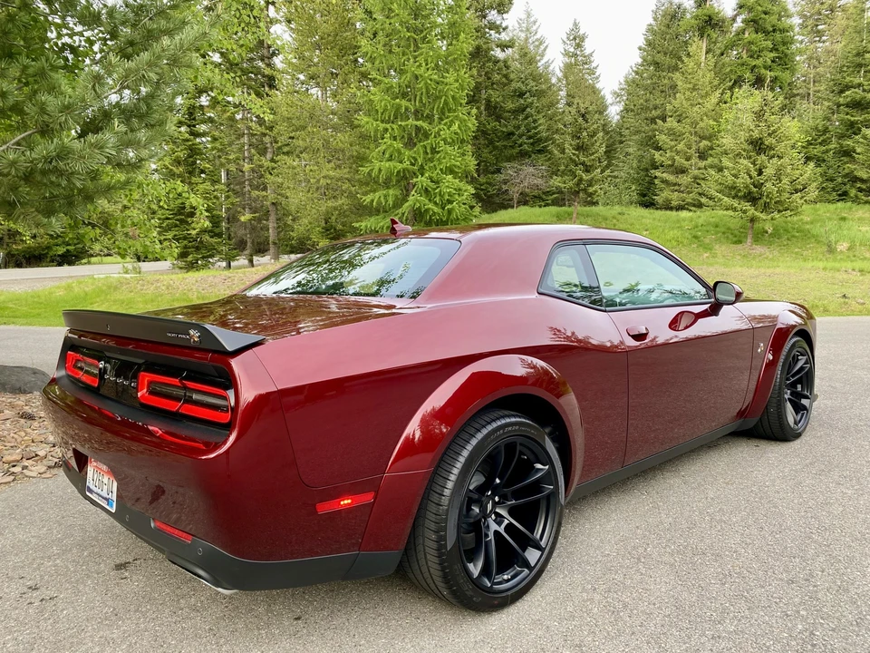 2022 Dodge Challenger SRT8 & 392 3rd Gen - Image 9 of 31