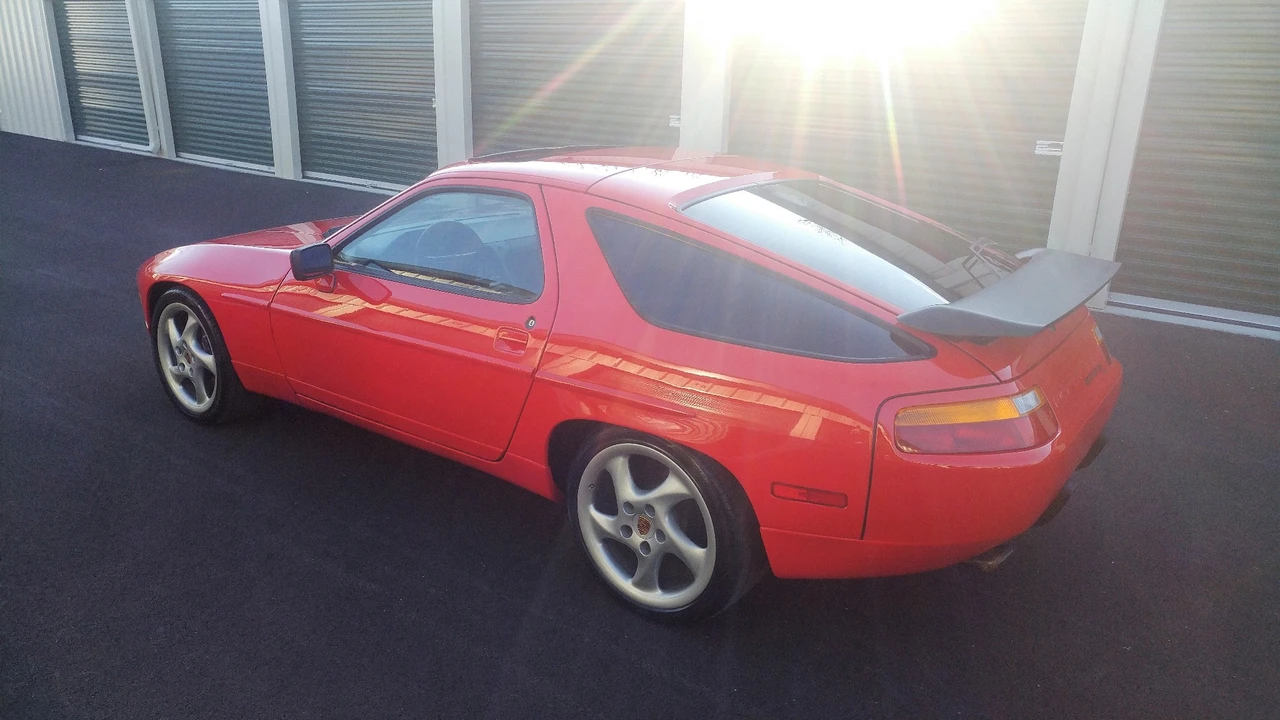 1987 Porsche 928 S4 - Image 10 of 31