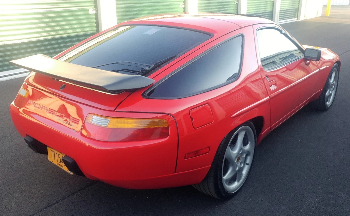 1987 Porsche 928 S4 - Image 8 of 31