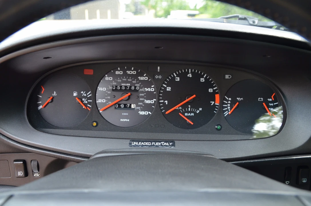 1987 Porsche 944 Turbo - Image 28 of 31