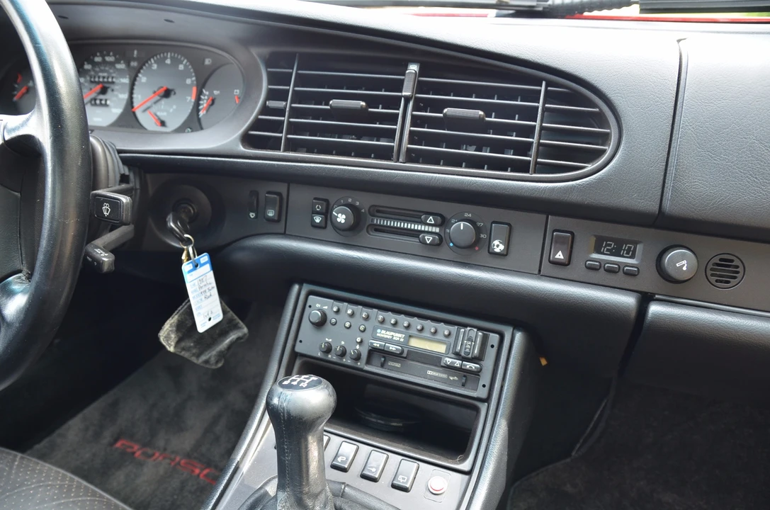 1987 Porsche 944 Turbo - Image 30 of 31