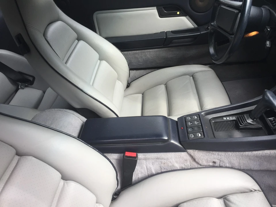1988 Porsche 928 S4 - Image 17 of 31