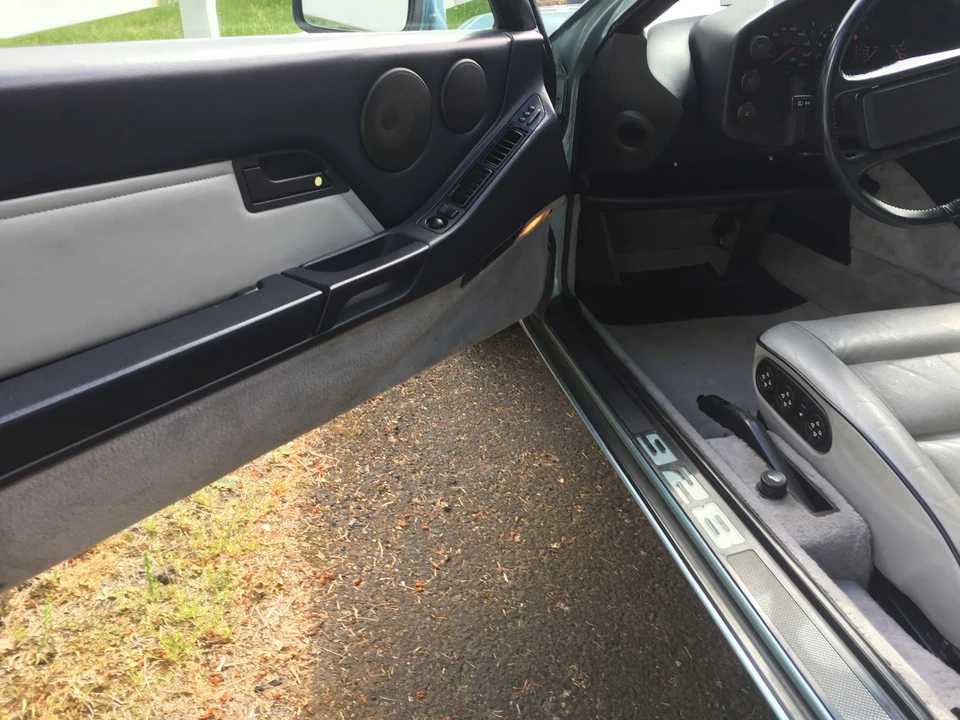 1988 Porsche 928 S4 - Image 24 of 31