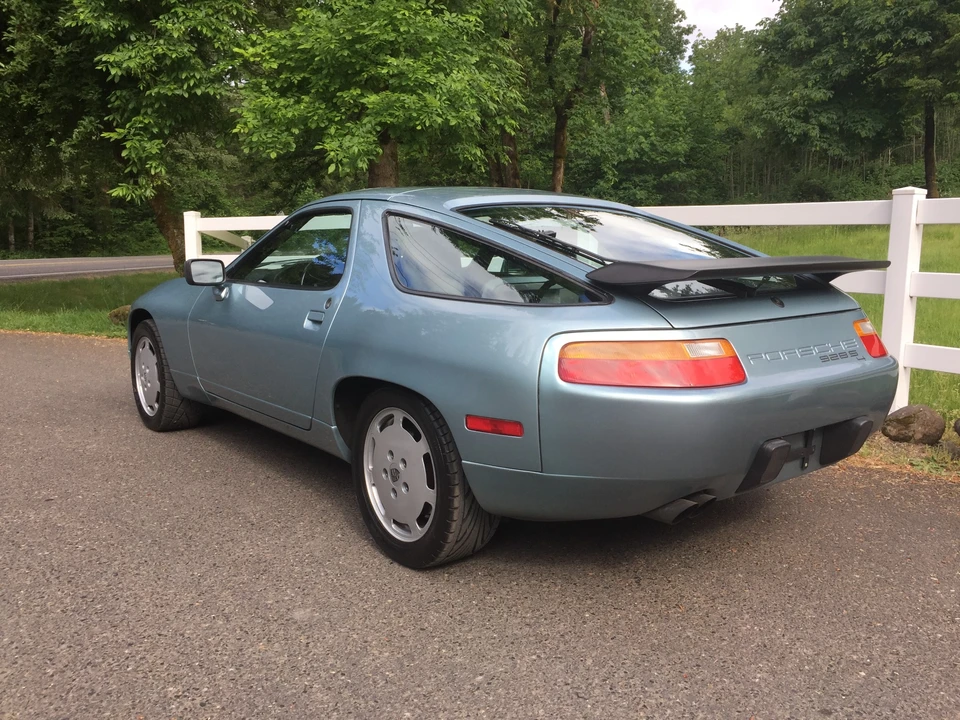 1988 Porsche 928 S4 - Image 8 of 31