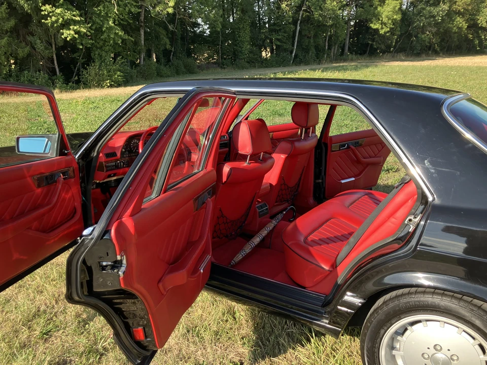 1986 Mercedes-Benz W126 S-Class Sedan - Image 31 of 31