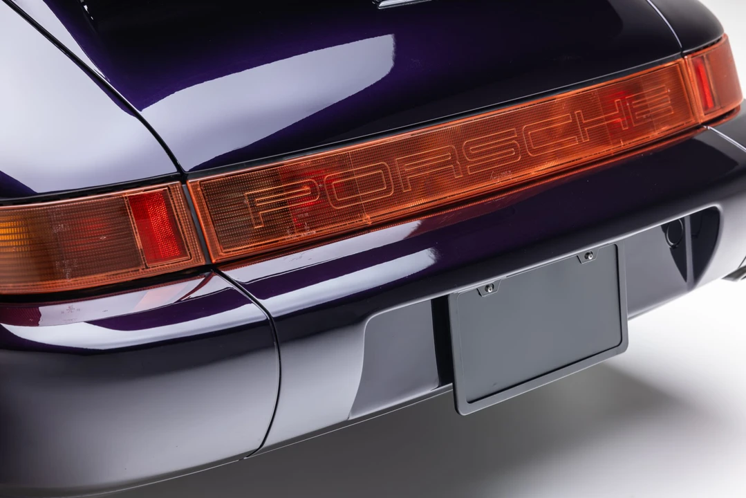 1993 Porsche 964 Carrera 4 - Image 24 of 31