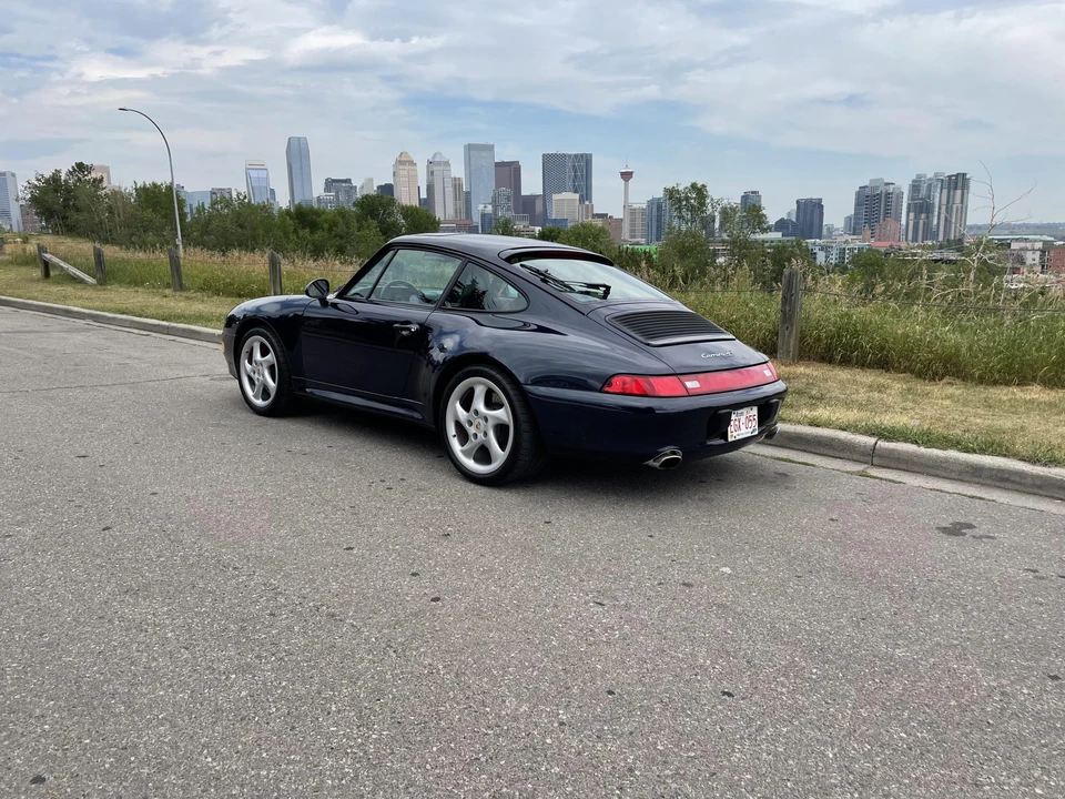 1997 Porsche 993 Carrera 4S - Image 11 of 31