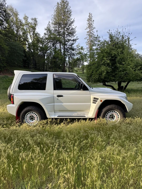 1998 Mitsubishi Pajero/Montero 2nd Gen - Image 11 of 31