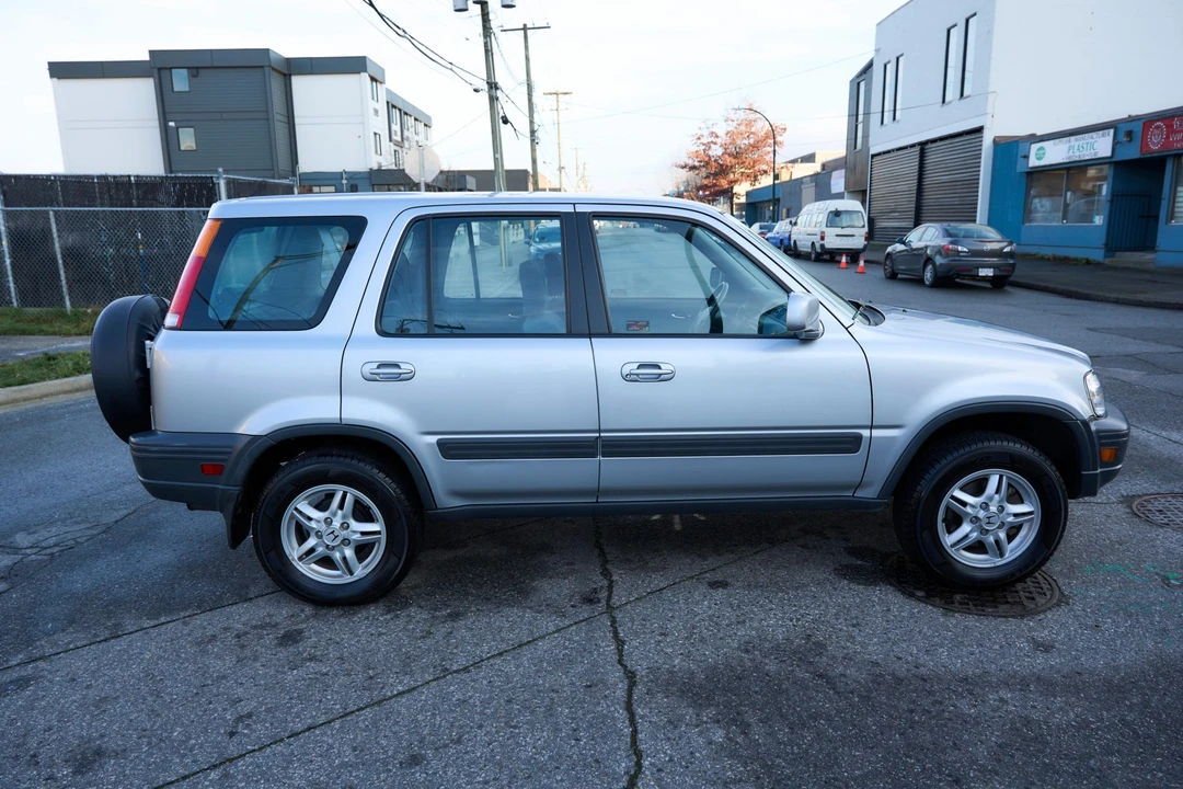 2001 Honda CR-V 1st Gen - Image 20 of 31