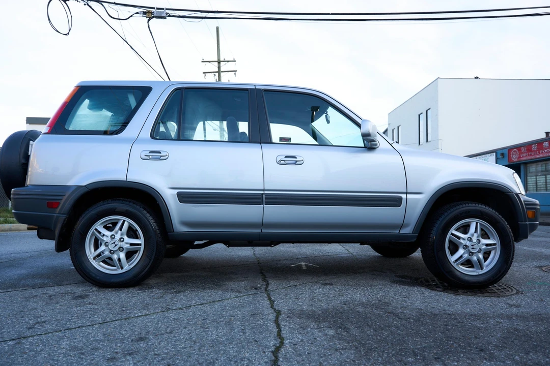 2001 Honda CR-V 1st Gen - Image 21 of 31