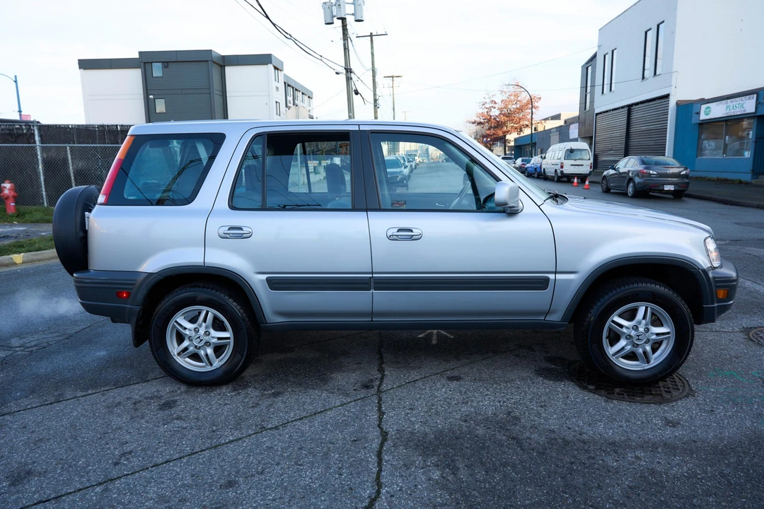 2001 Honda CR-V 1st Gen - Image 22 of 31