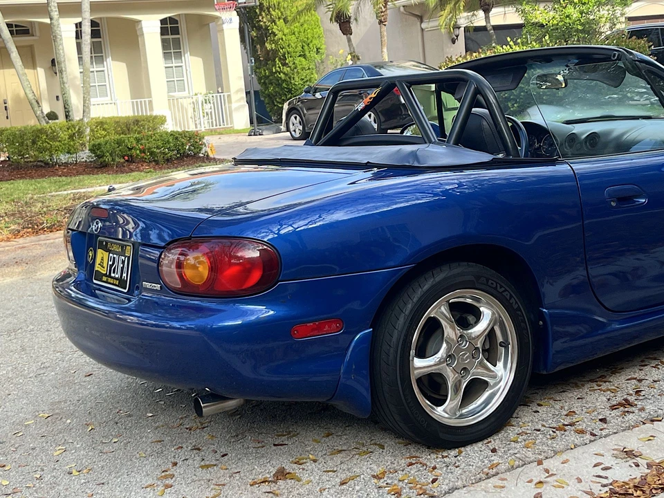 1999 Mazda NB MX-5 Miata - Image 17 of 31