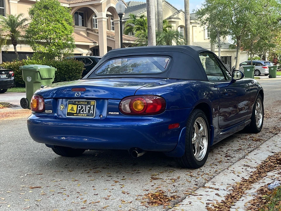 1999 Mazda NB MX-5 Miata - Image 9 of 31