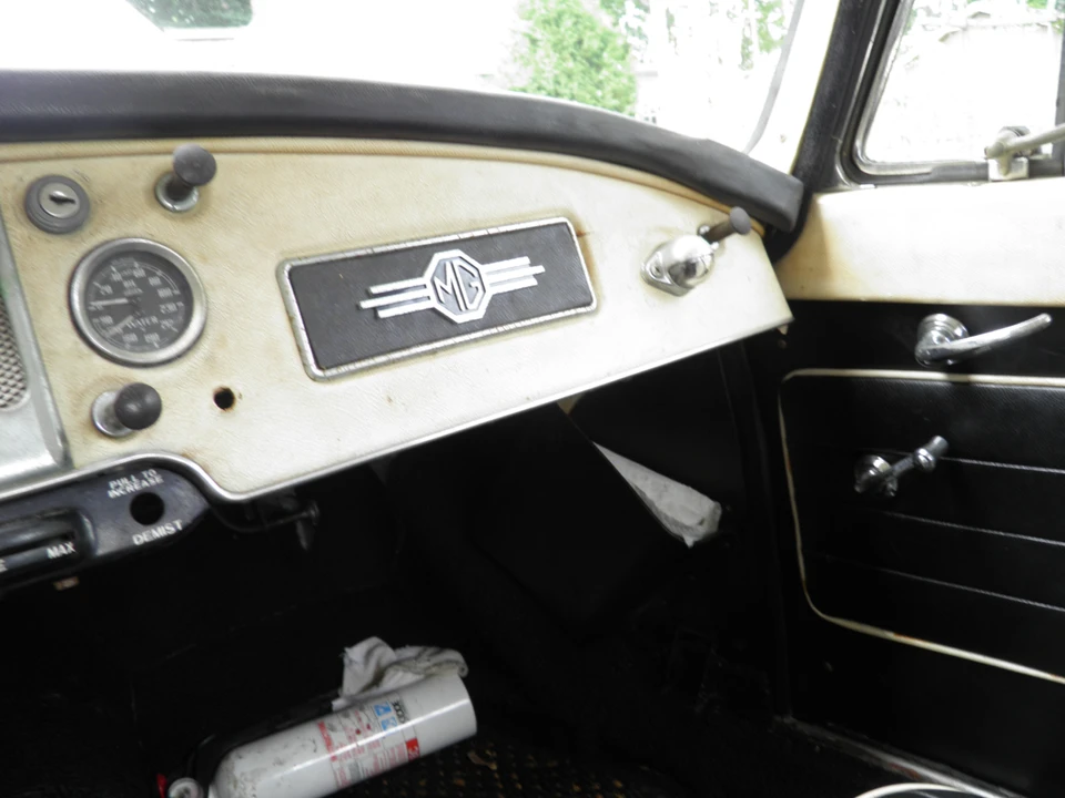1957 MG MGA 1500 - Image 18 of 31