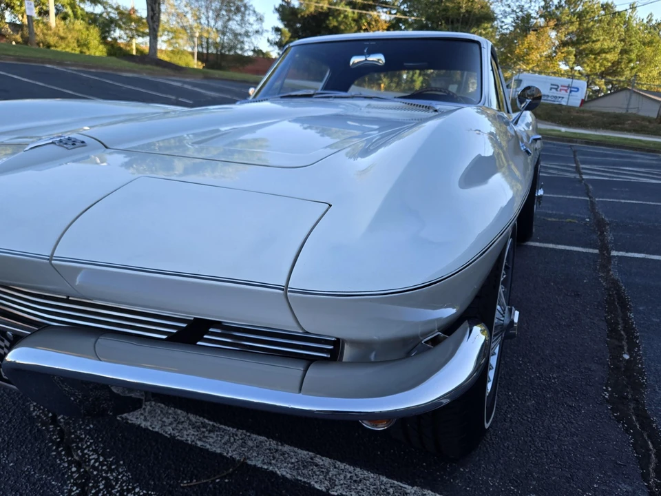 1964 Chevrolet Corvette C2 - Image 25 of 31