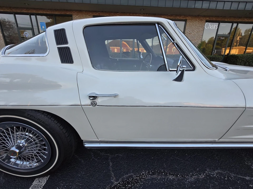 1964 Chevrolet Corvette C2 - Image 14 of 31