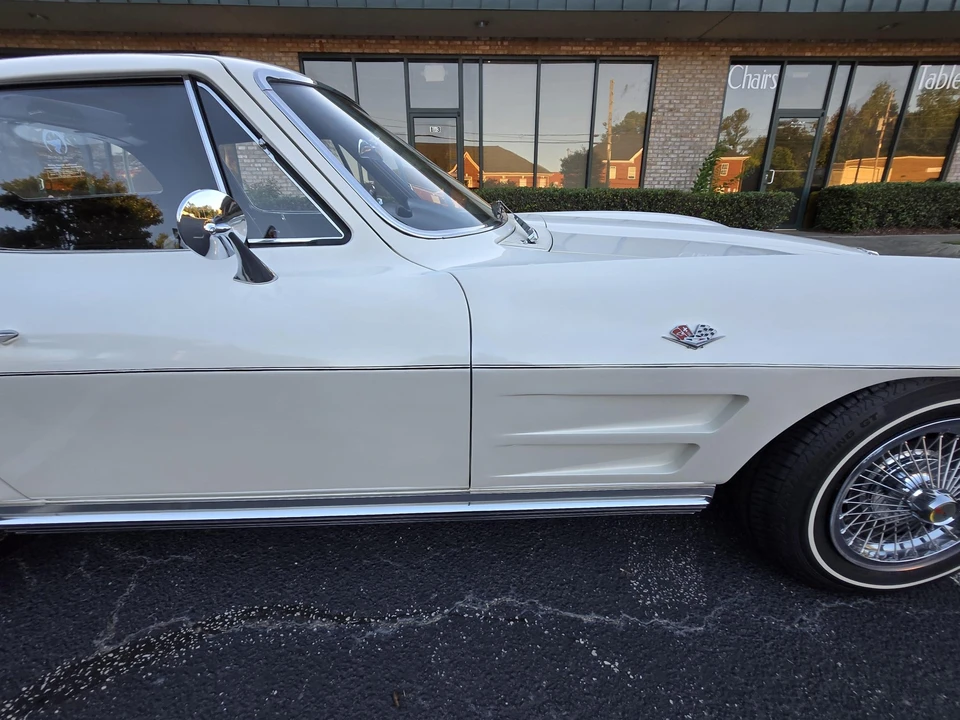 1964 Chevrolet Corvette C2 - Image 15 of 31