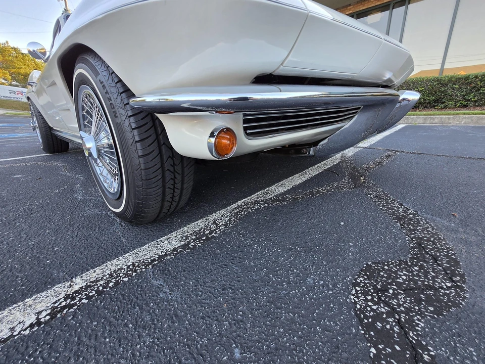 1964 Chevrolet Corvette C2 - Image 20 of 31