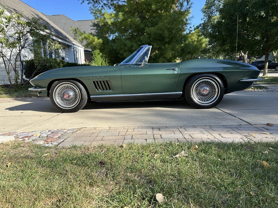 1967 Chevrolet Corvette C2 - Image 11 of 31