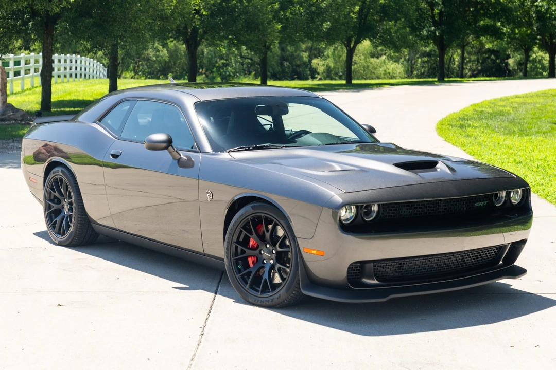 2016 Dodge Challenger SRT Hellcat 3rd Gen - Image 14 of 31