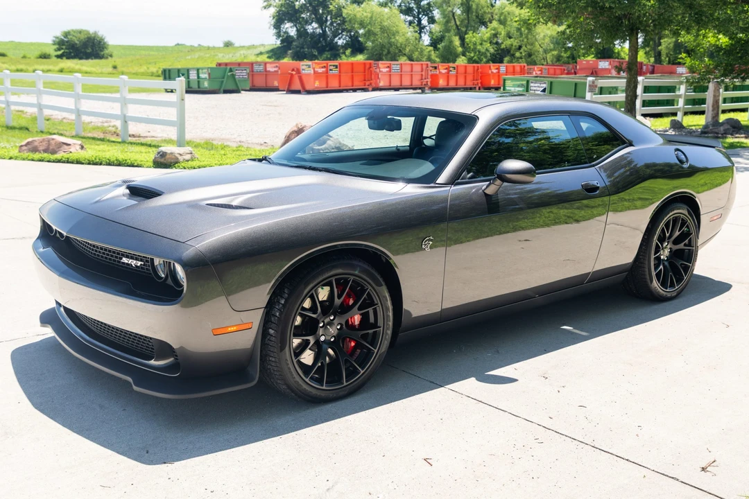 2016 Dodge Challenger SRT Hellcat 3rd Gen - Image 7 of 31